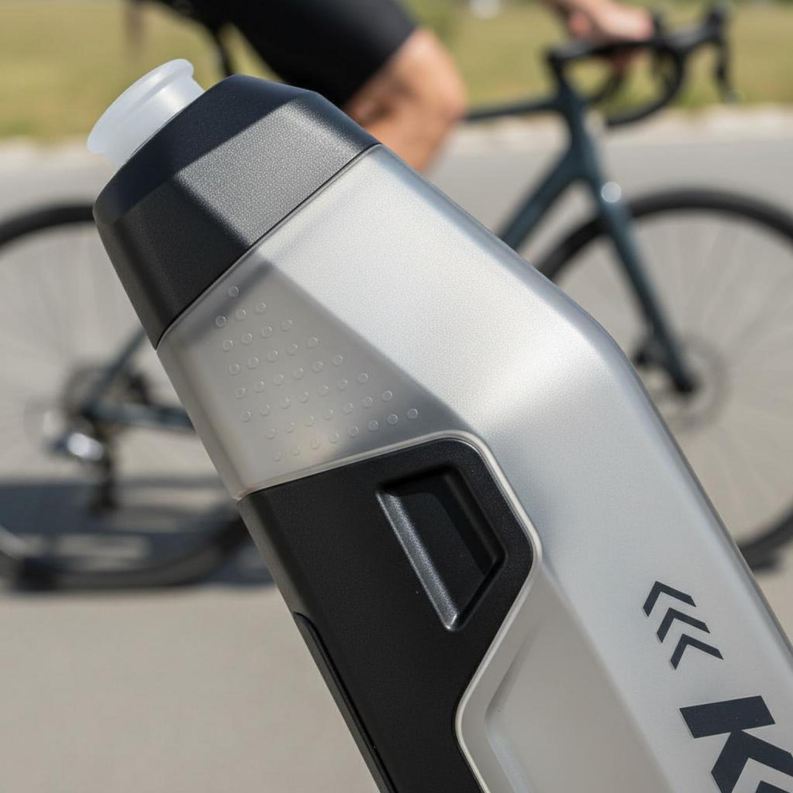 Bidon rowerowy z silikonowym u – Cycling Commute Training recenzja i cena